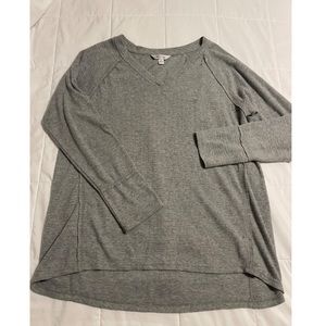 Wildfox lightweight sweater top